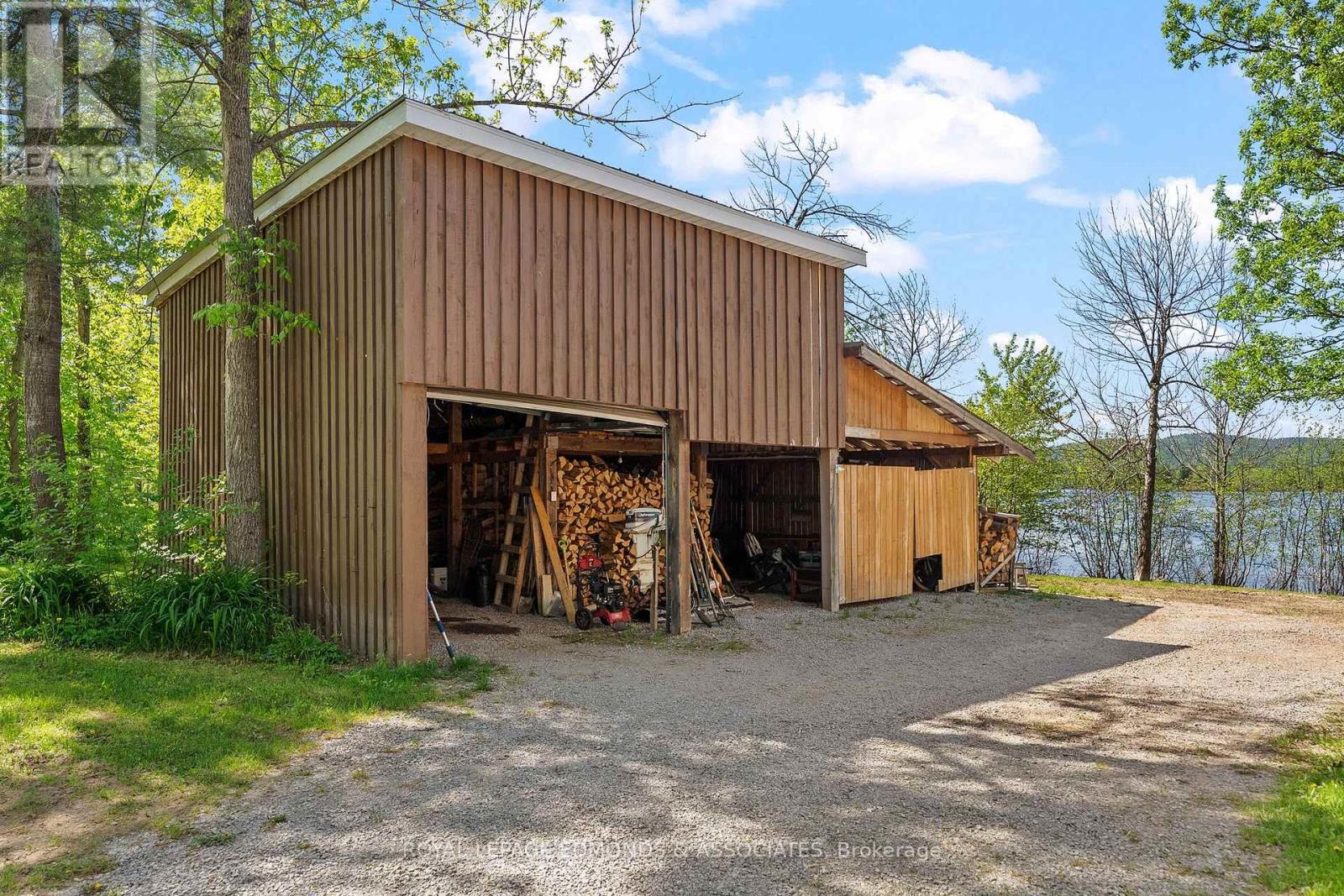 350 GERVAIS ROAD - 43