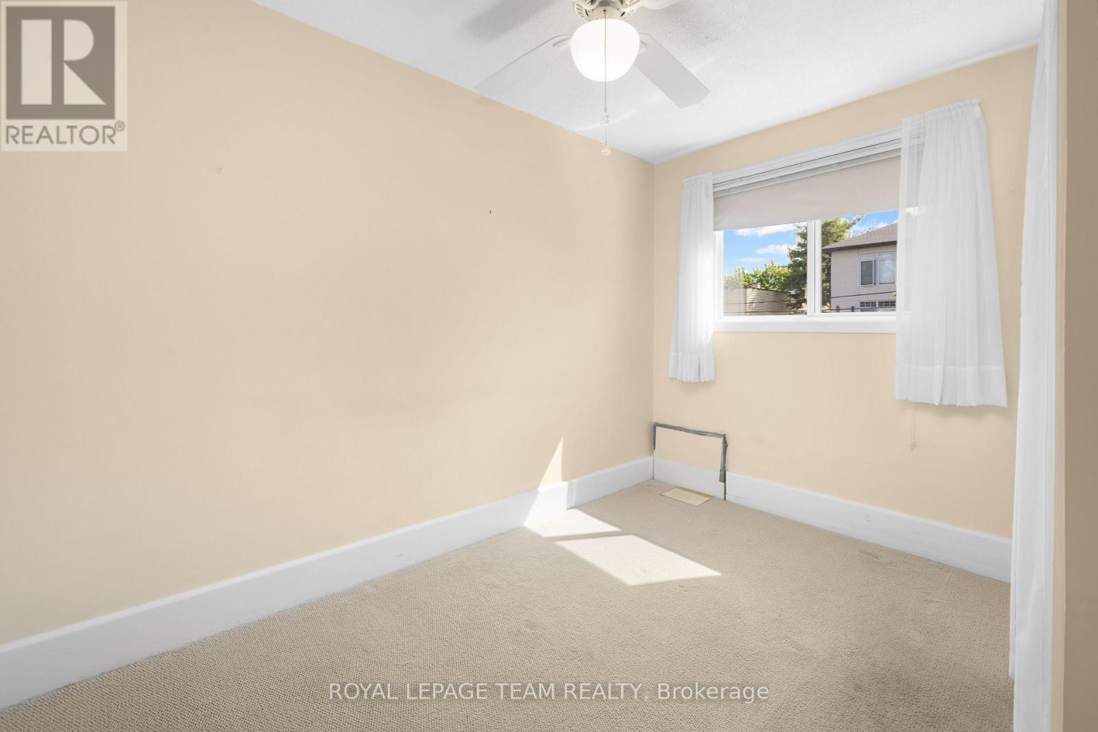 35 SPRINGFIELD ROAD - 17