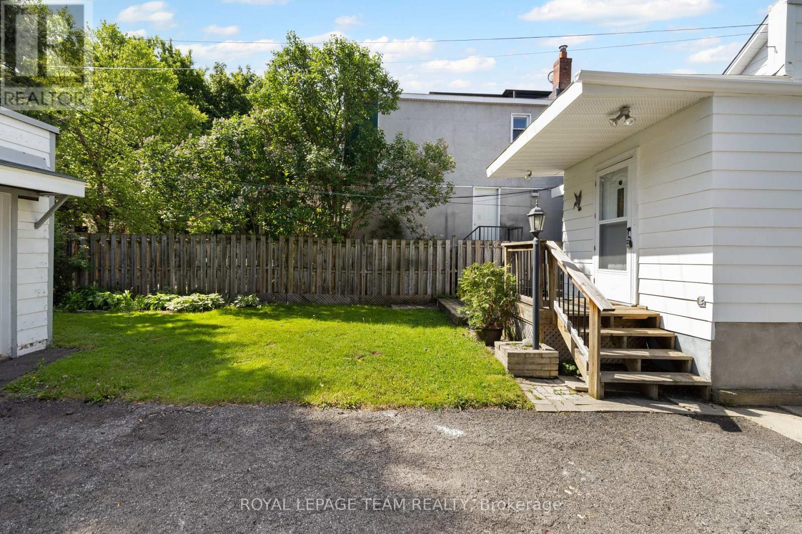 35 SPRINGFIELD ROAD - 20