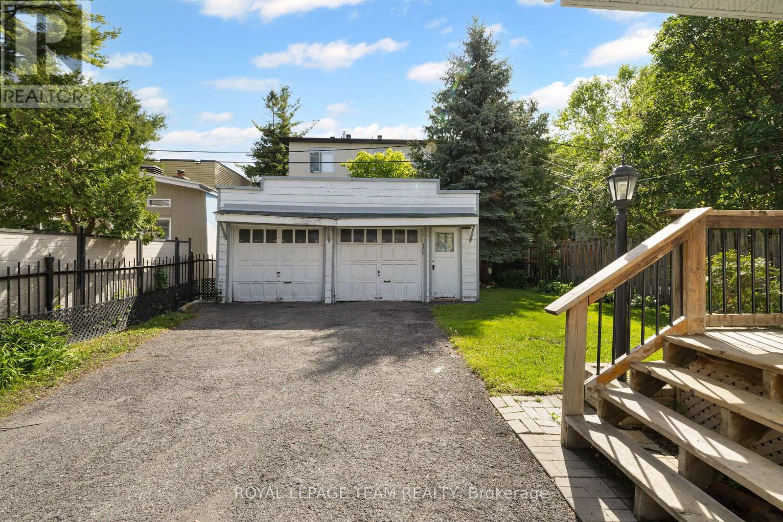 35 SPRINGFIELD ROAD - 21