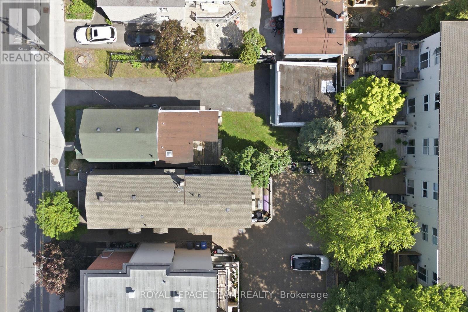 35 SPRINGFIELD ROAD - 24