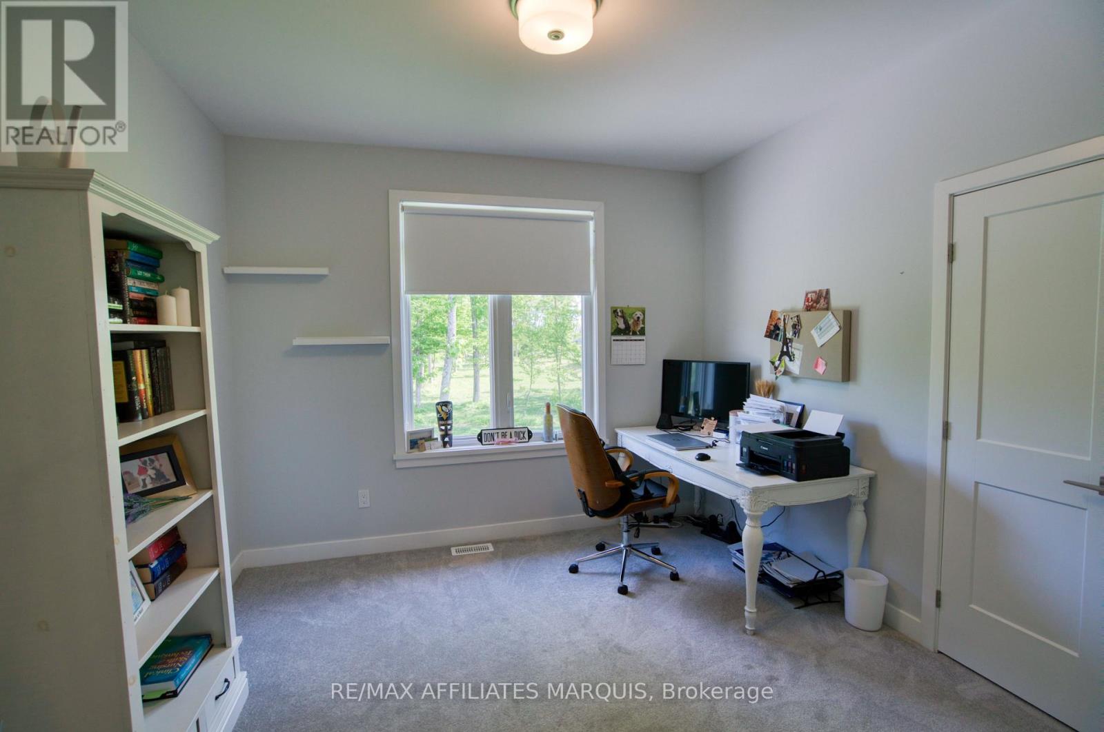 27 DIANE DRIVE - 24