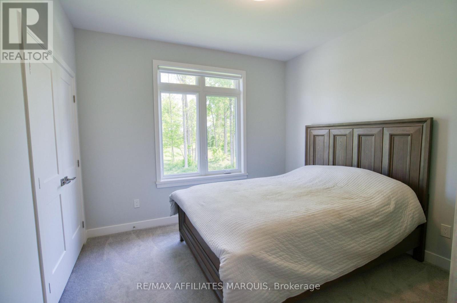 27 DIANE DRIVE - 25