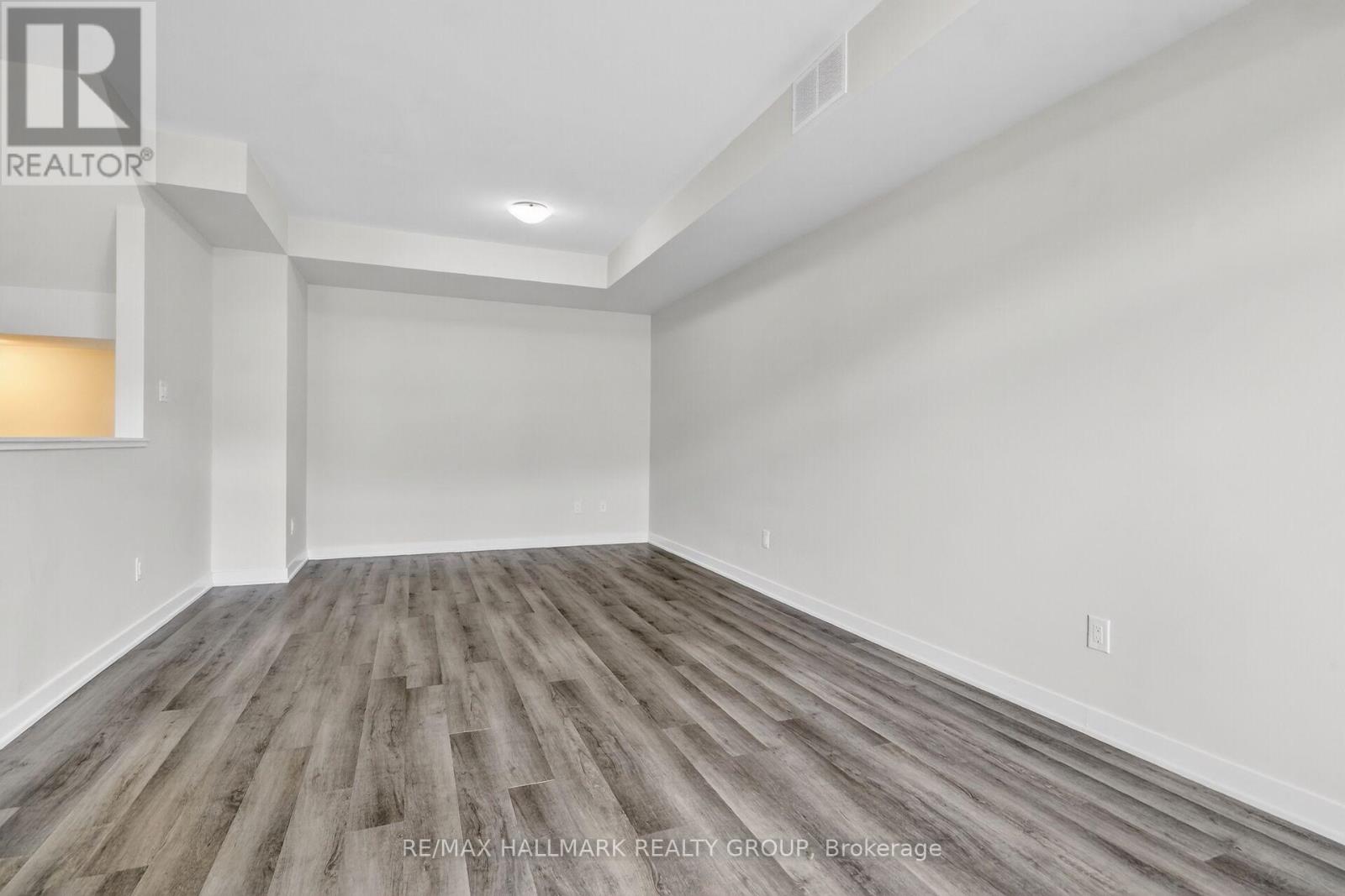 402 JEWELWING PRIVATE - 11