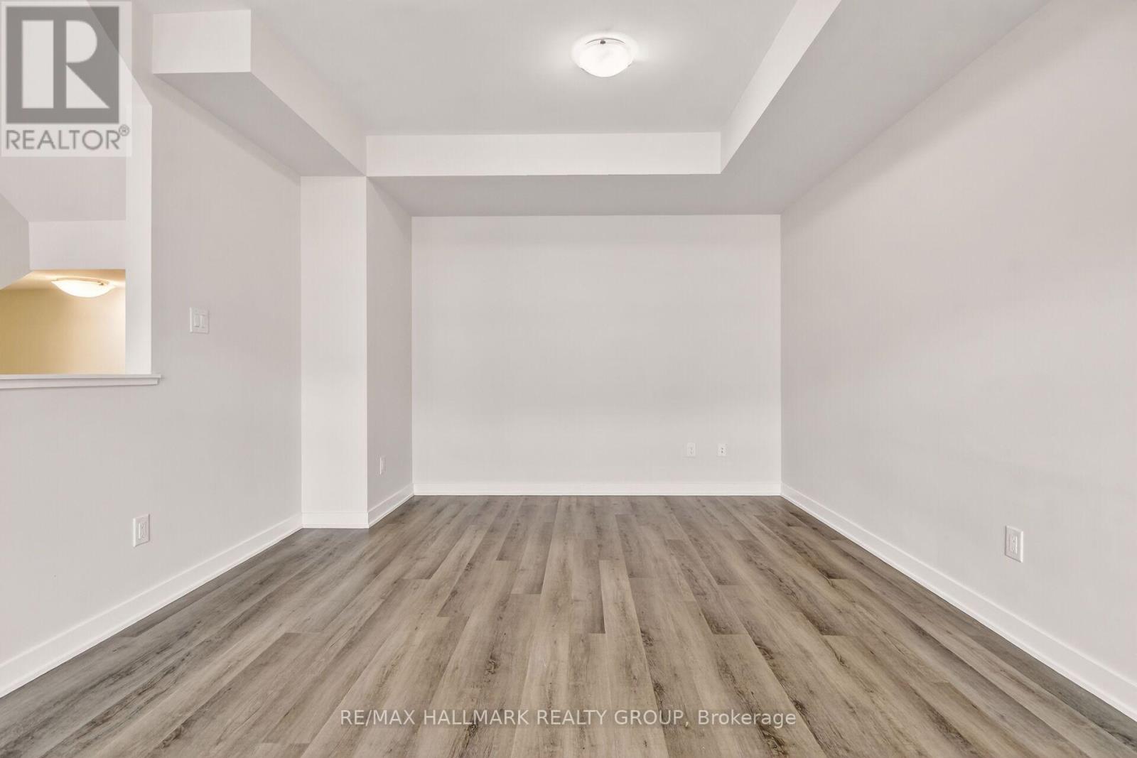 402 JEWELWING PRIVATE - 12