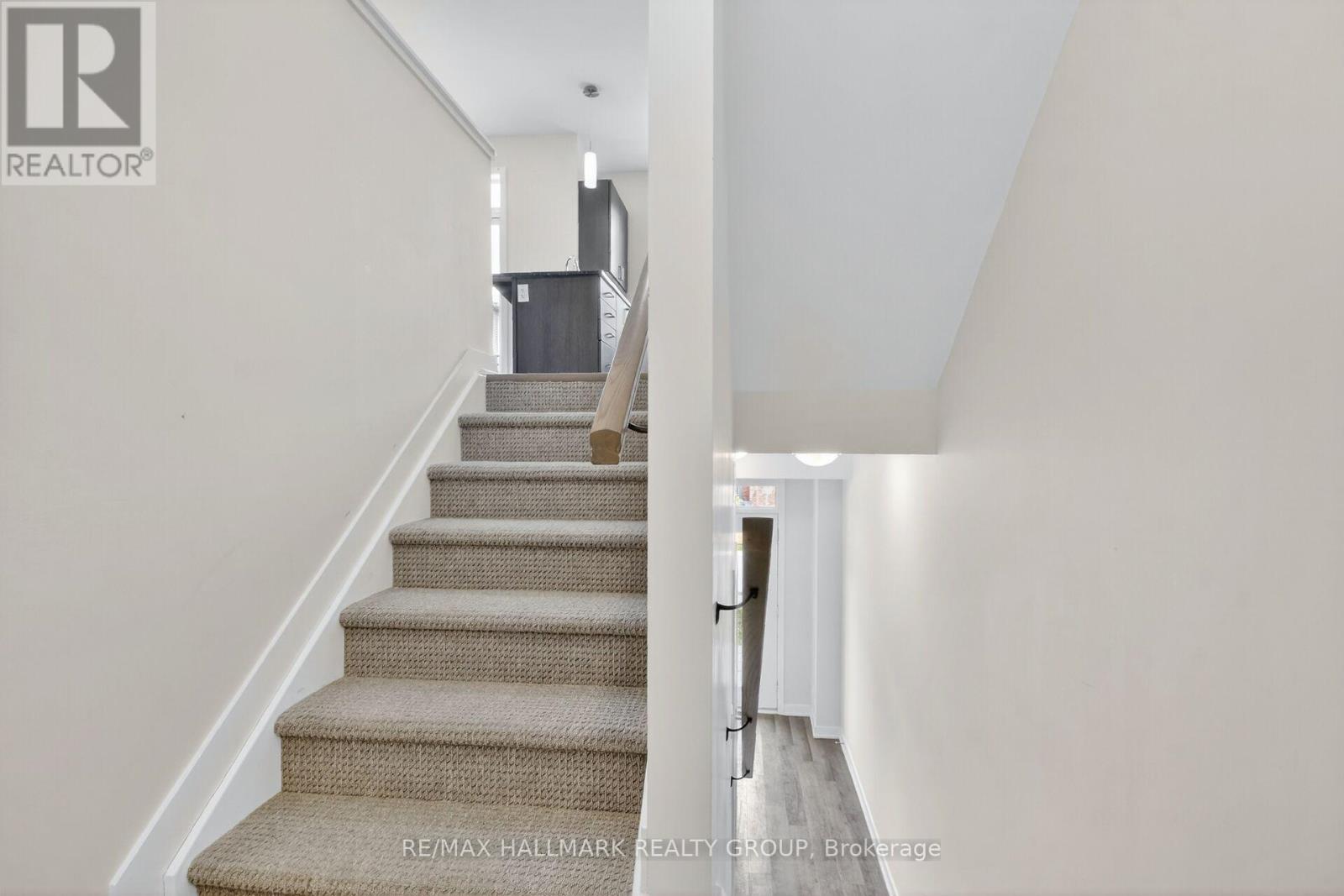 402 JEWELWING PRIVATE - 6