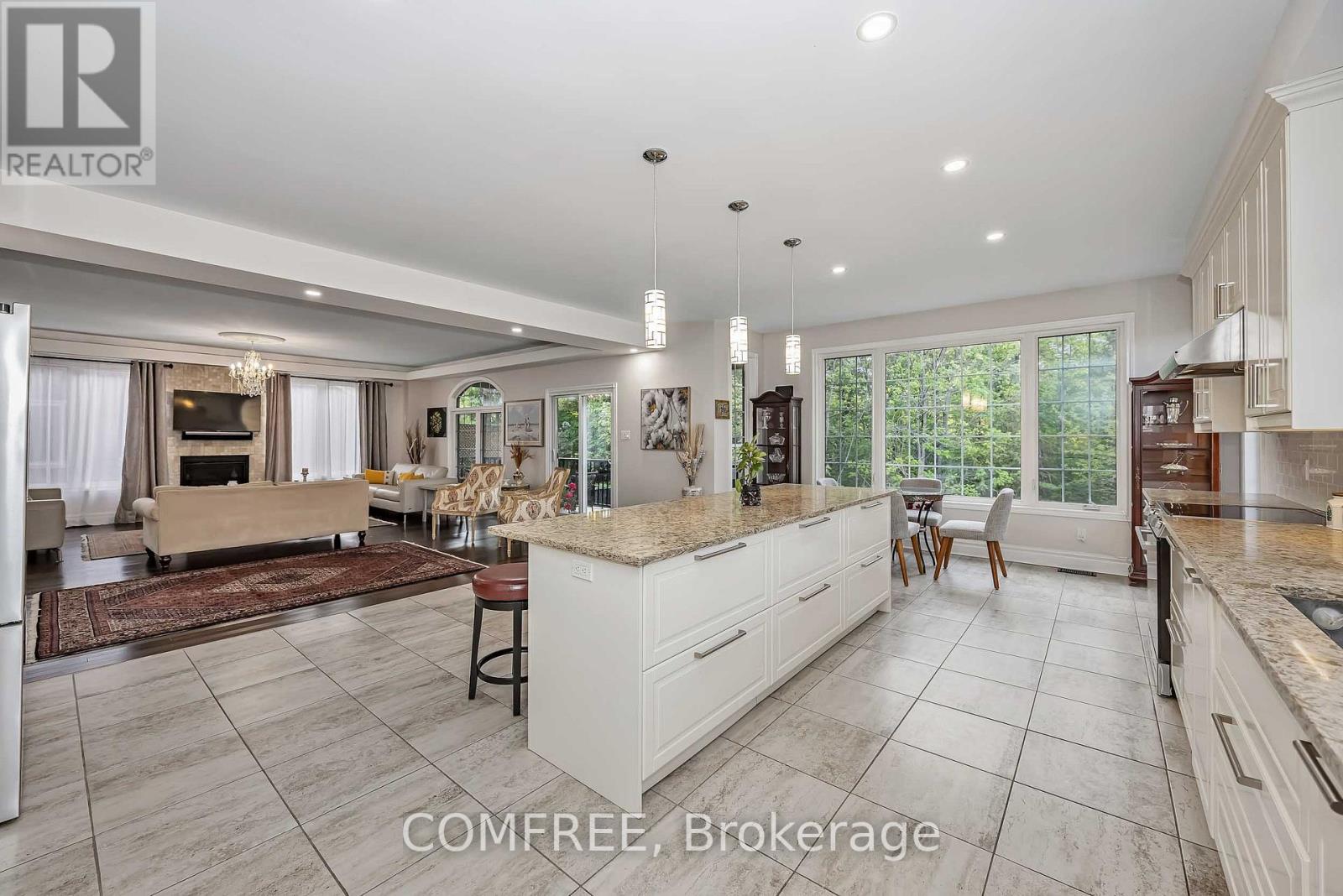 1385 MCMAHON AVENUE - 13