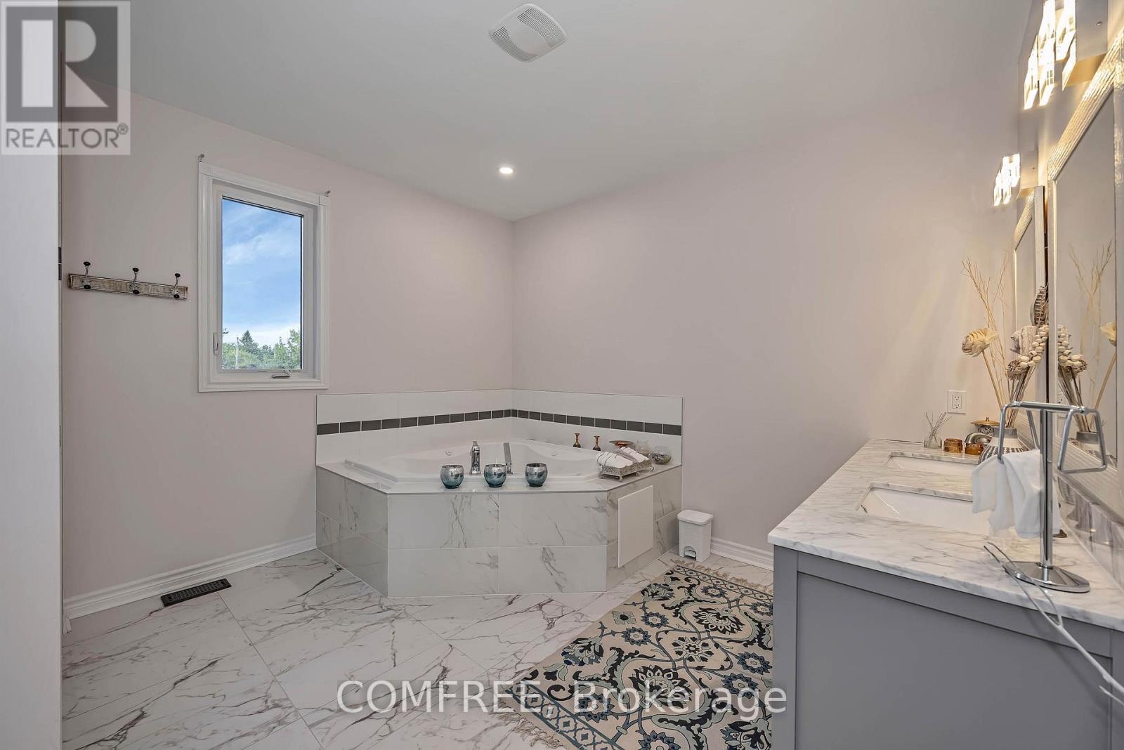 1385 MCMAHON AVENUE - 28