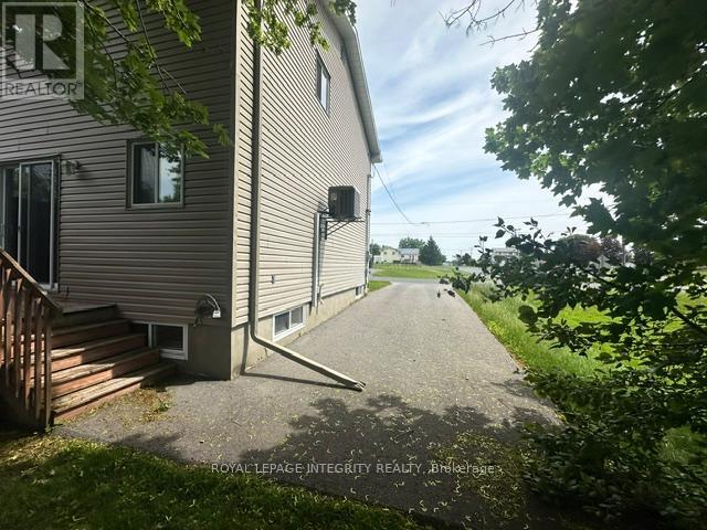 3150 POIRIER AVENUE - 37
