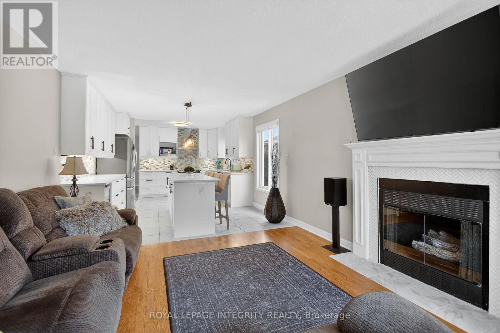161 LONGSHIRE CIRCLE - 26