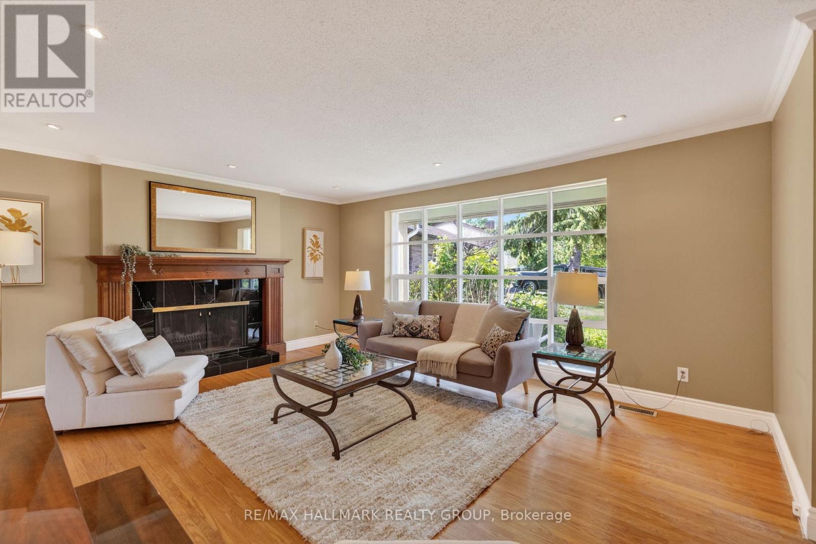 2067 WOODGLEN CRESCENT - 5