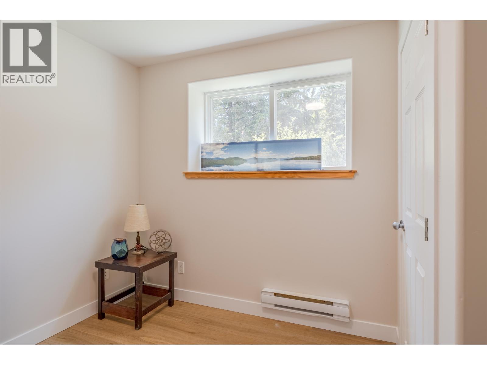 6341 REDPATH ROAD - 20