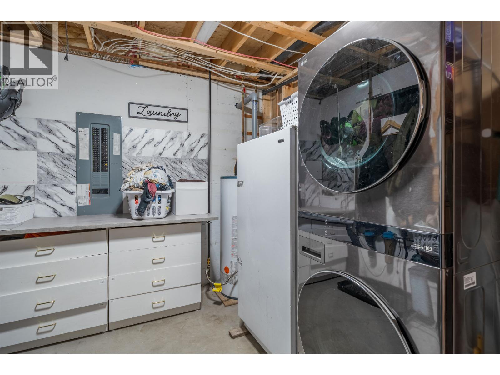 6341 REDPATH ROAD - 22