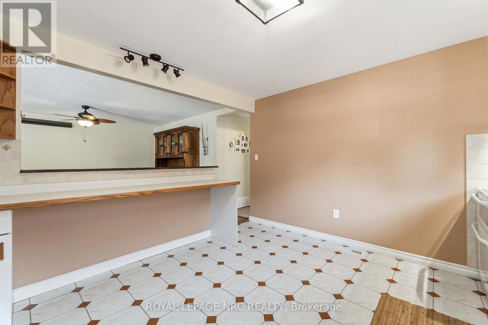 3821 19TH STREET - 7