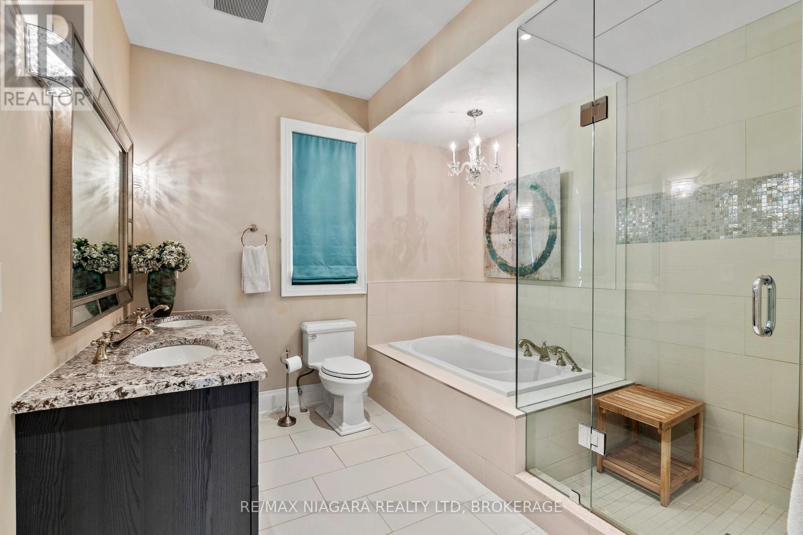 110 JOHN STREET W - 17