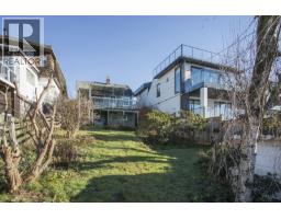 11 Hythe Avenue, Burnaby, BC V5B3H6 Photo 13