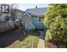 11 Hythe Avenue, Burnaby, BC V5B3H6 Photo 9