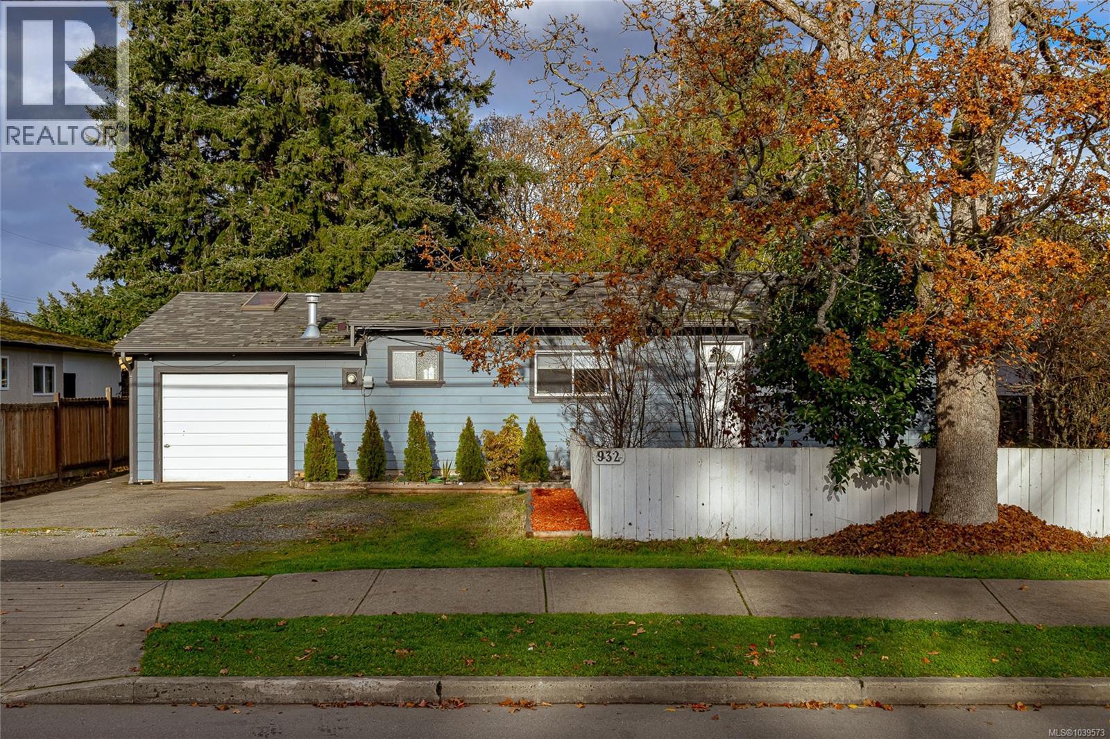 932 Bray Ave - Image 2