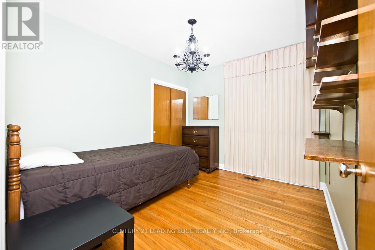 1 BRADGATE ROAD - 17
