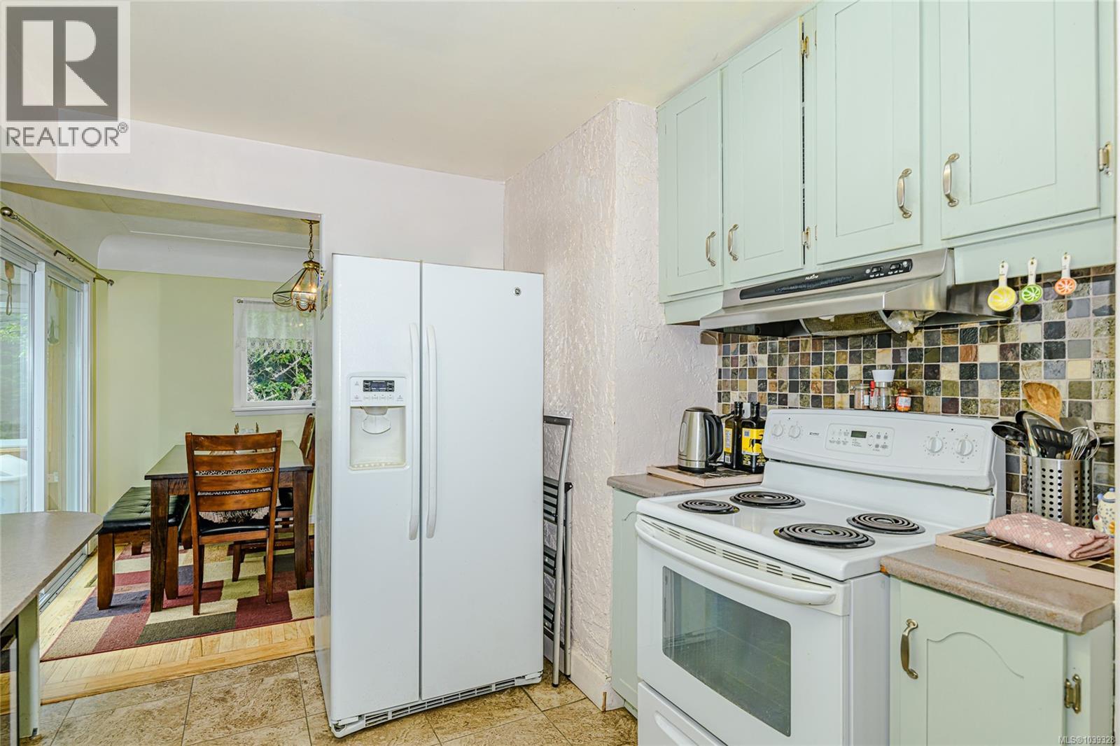 3803 Merriman Dr - 5