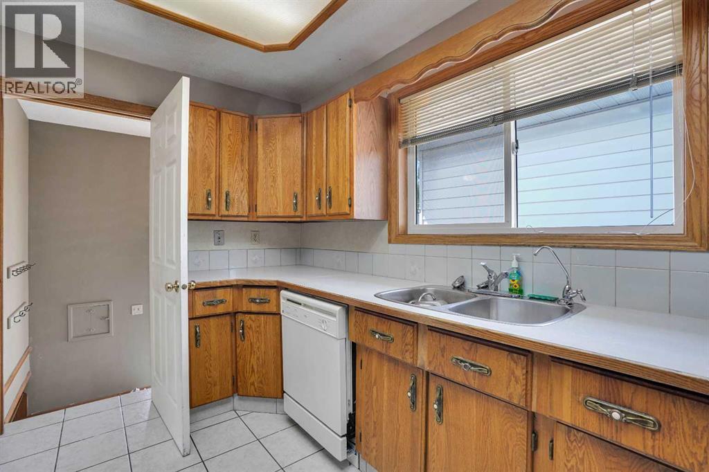 4732 Marbury Place NE - 13