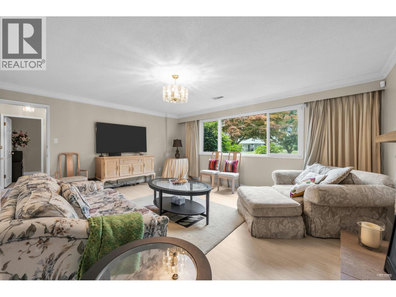 3566 REGENT AVENUE, North Vancouver