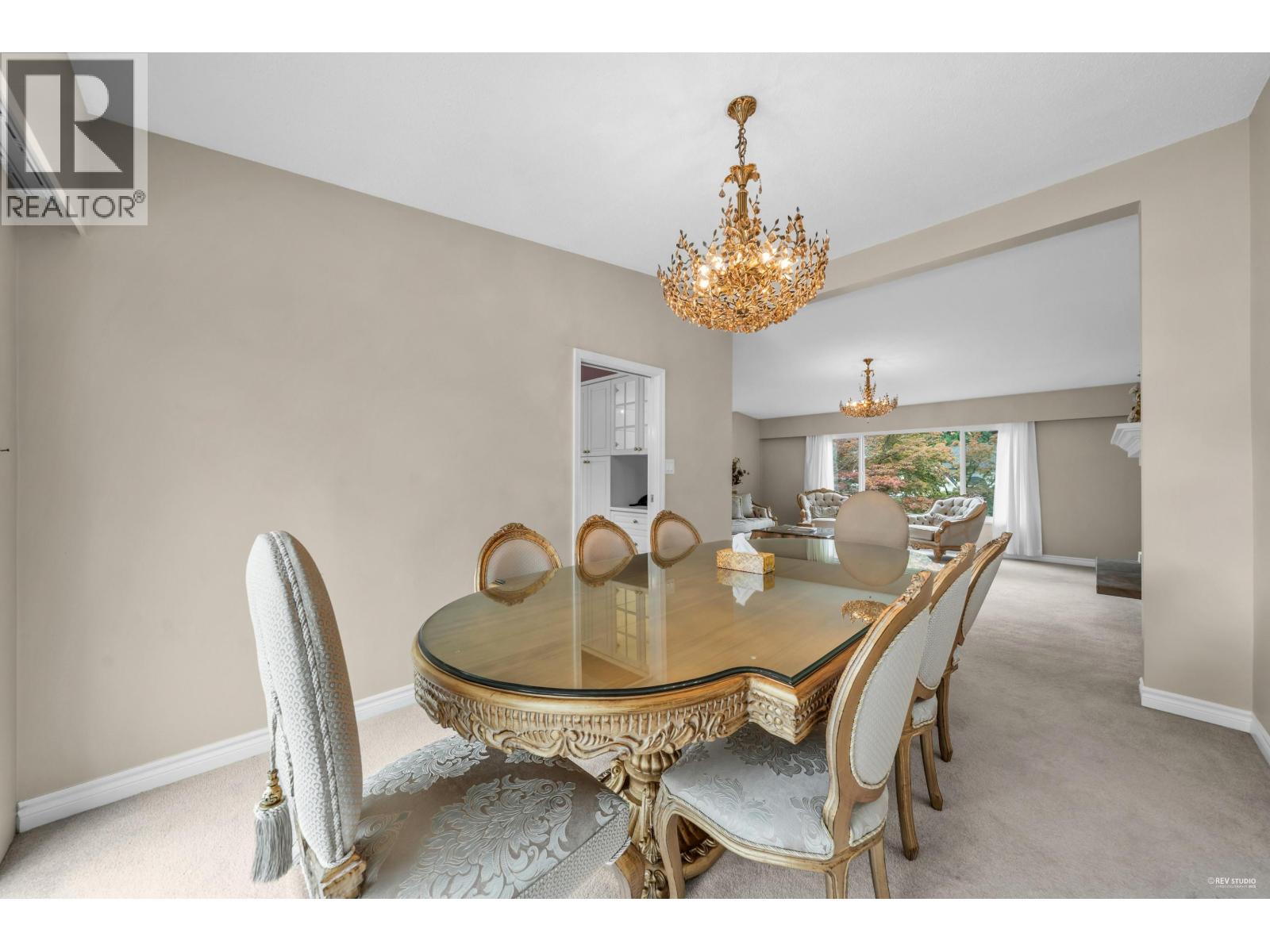 3566 REGENT AVENUE, North Vancouver