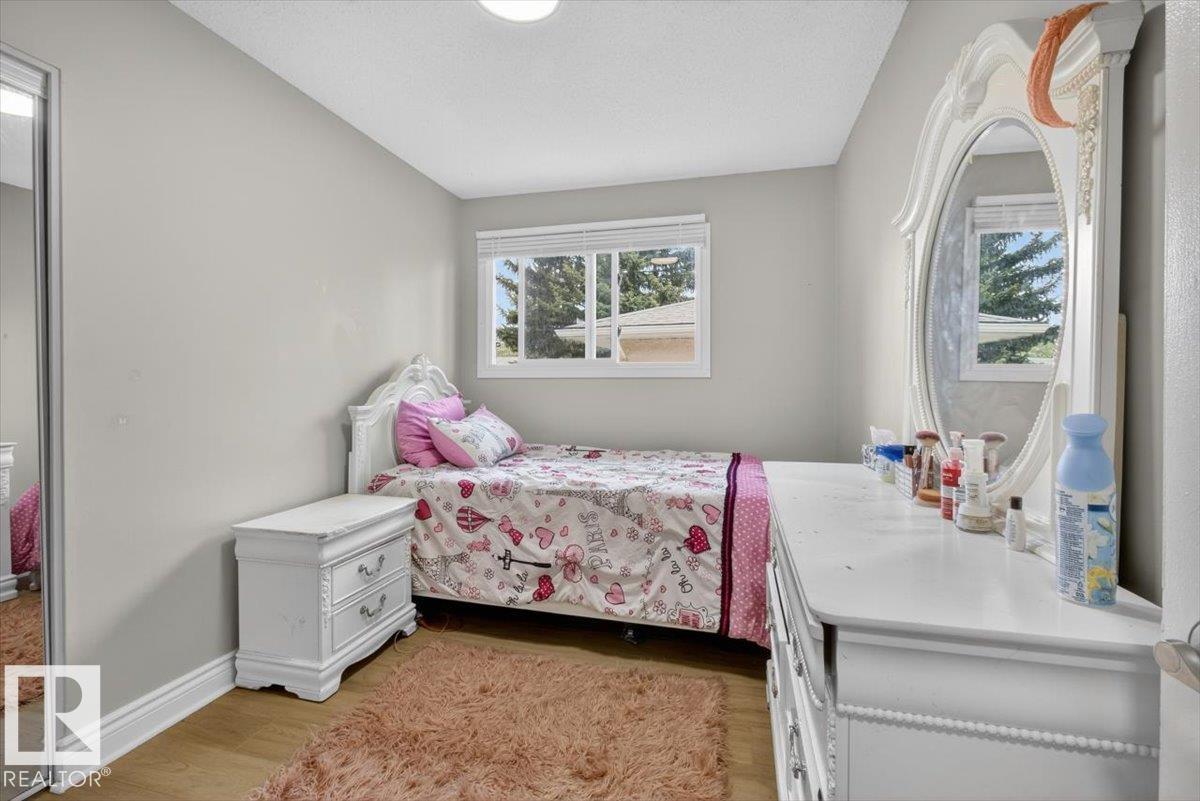 11940 152B AV NW - 16