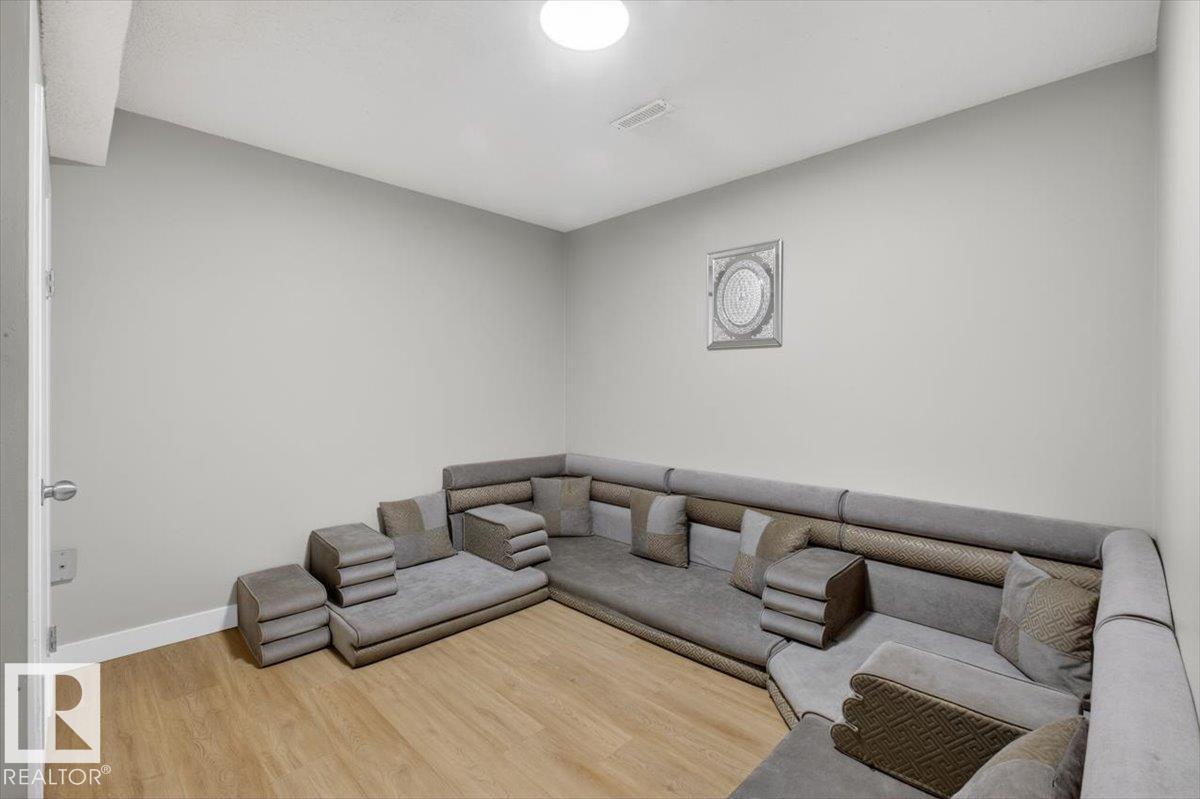 11940 152B AV NW - 31