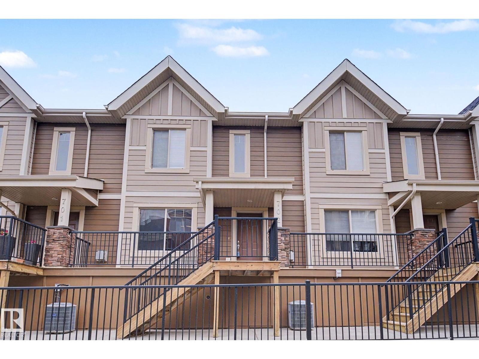 #702 401 PALISADES WY