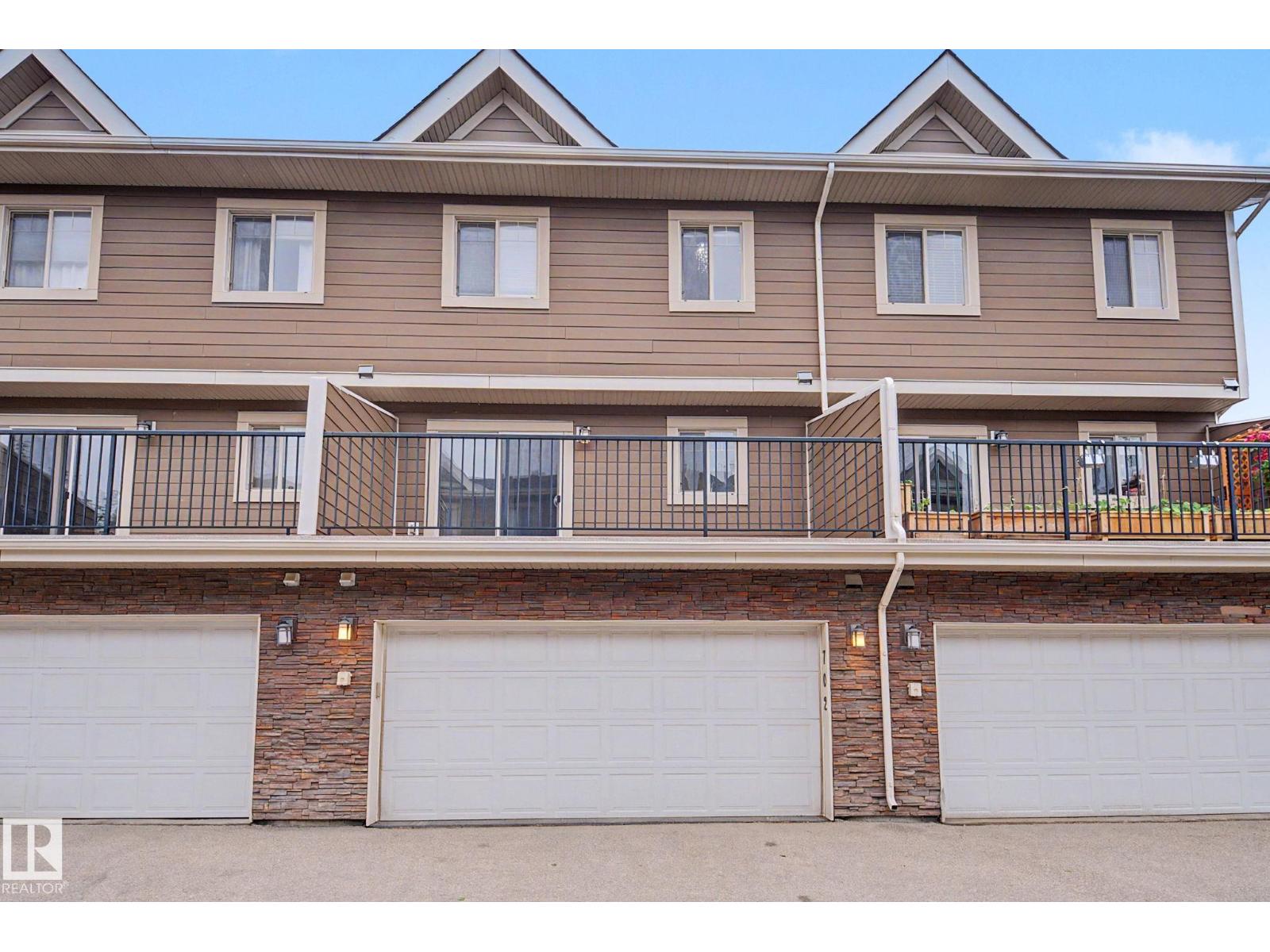 #702 401 PALISADES WY exterior