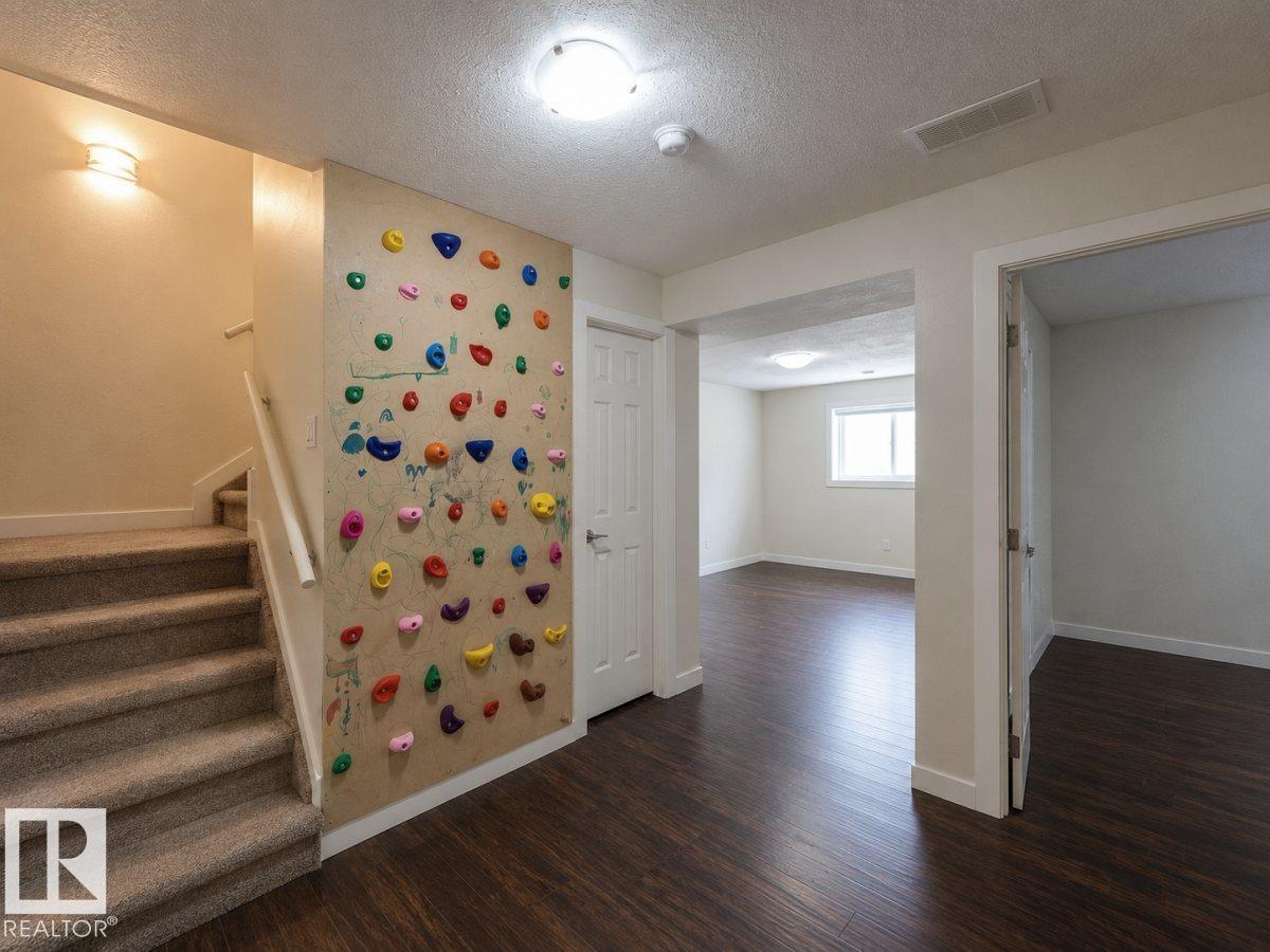 1227 SECORD LANDING LD NW - 23