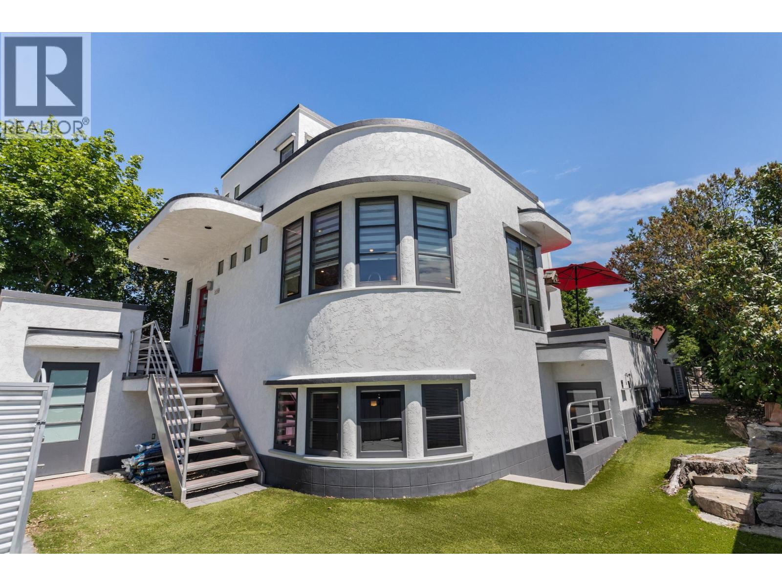 1858 Abbott Street - 7