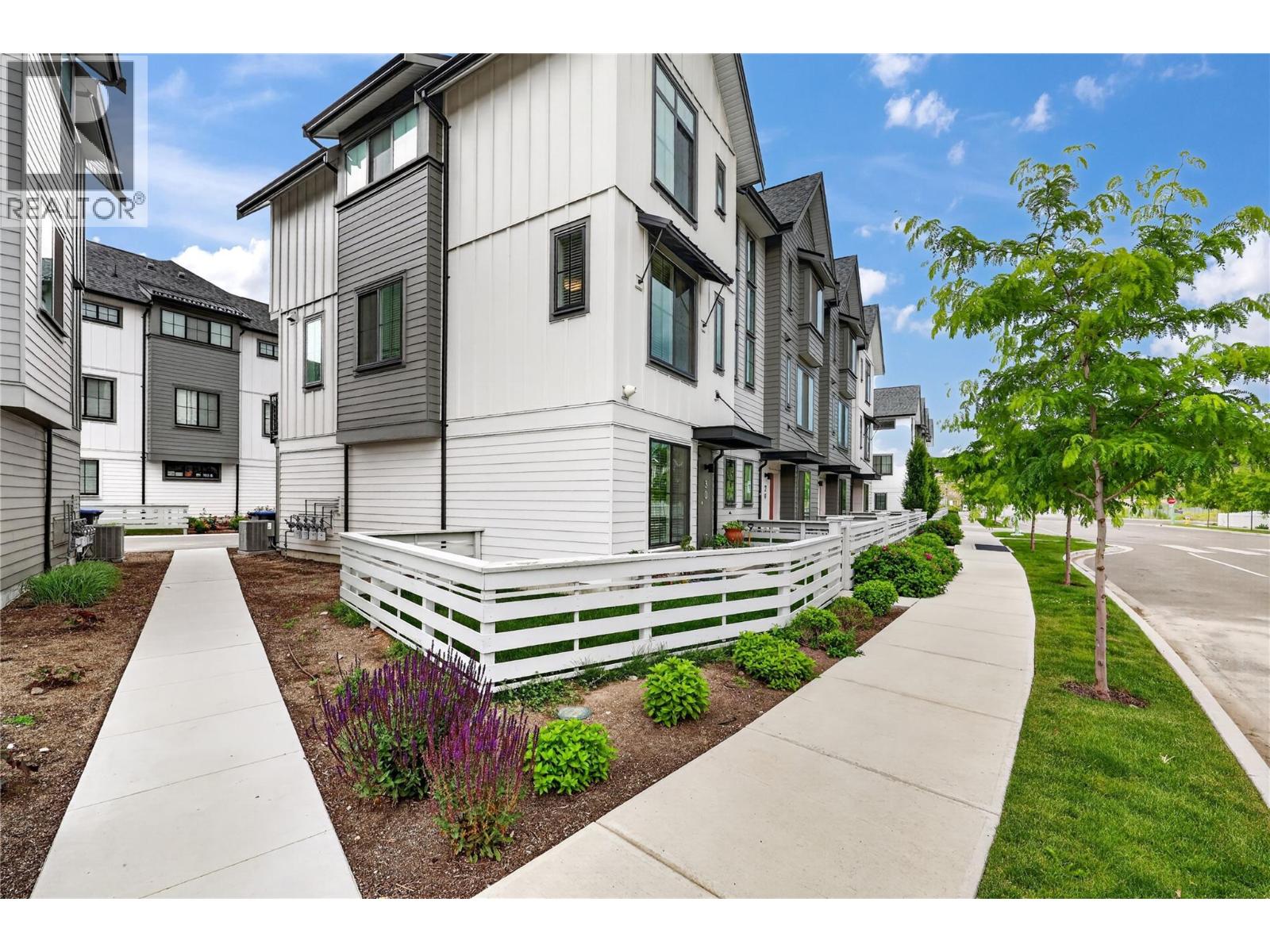 30 307 Glen Park Drive, Kelowna