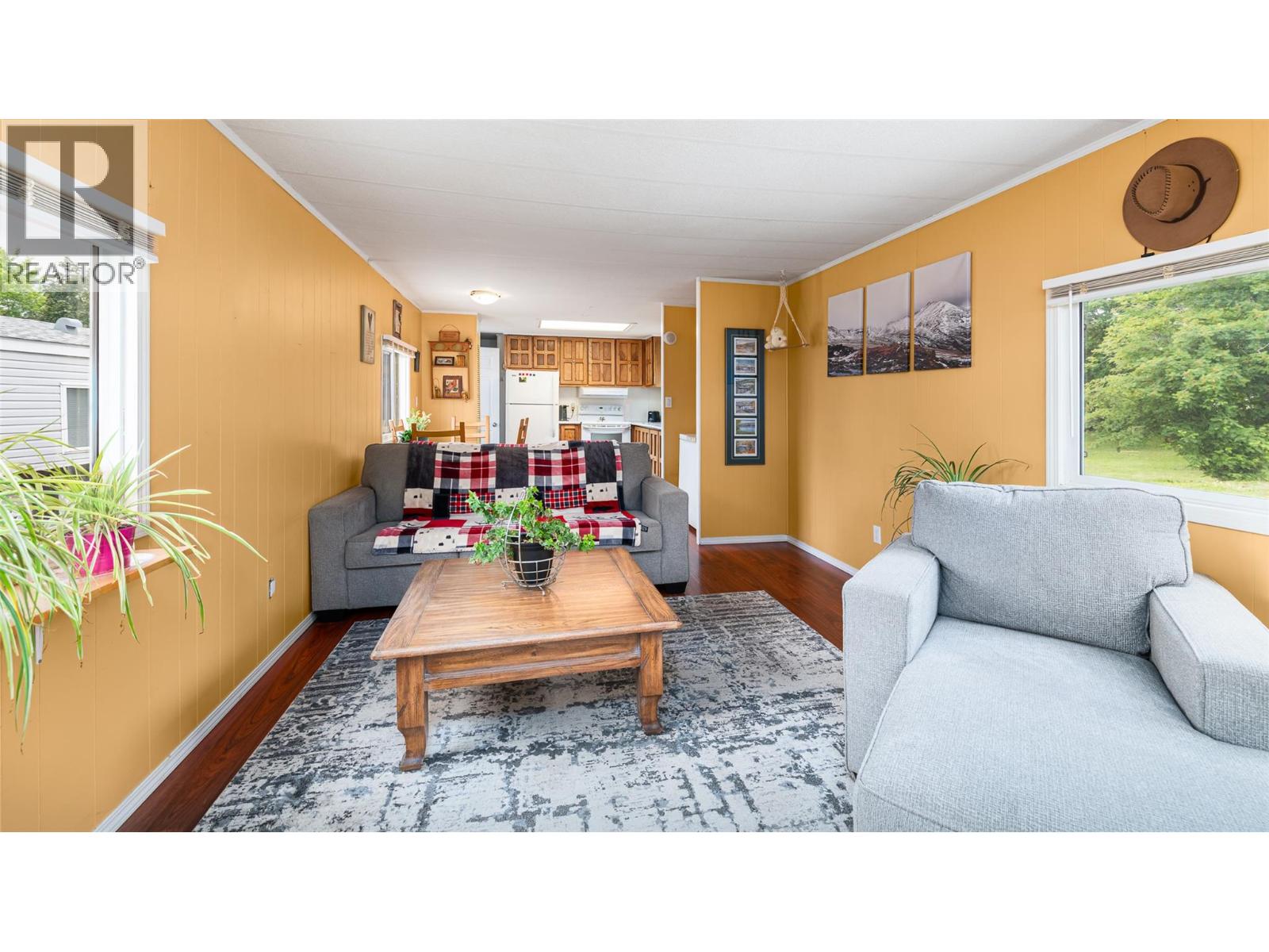 #4 1421 Erickson Street - 3