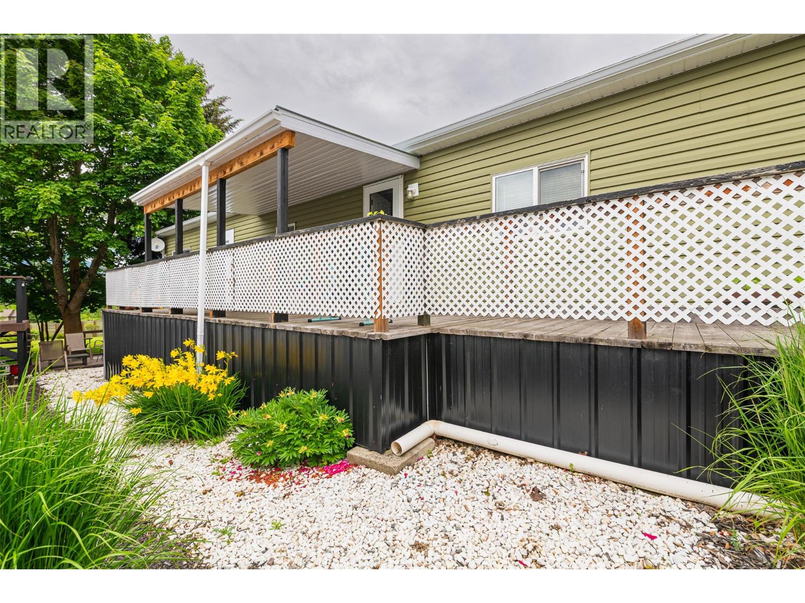 #4 1421 Erickson Street - 15