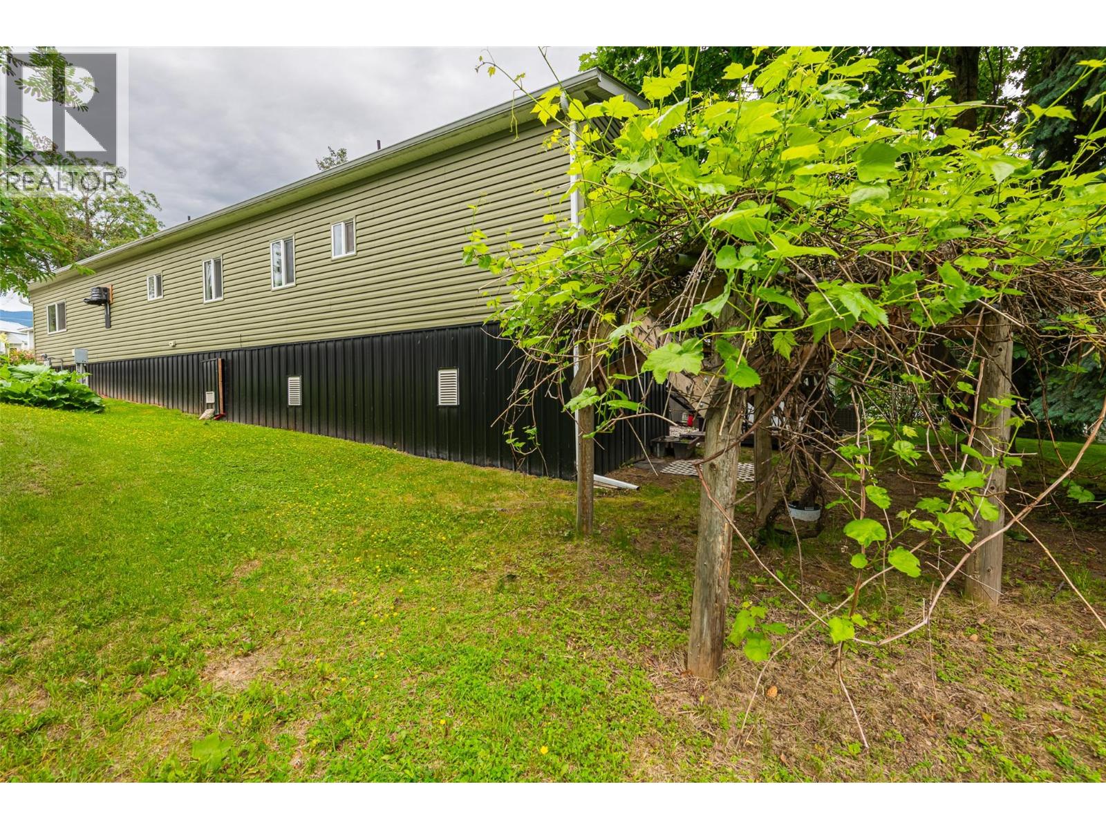 #4 1421 Erickson Street - 53