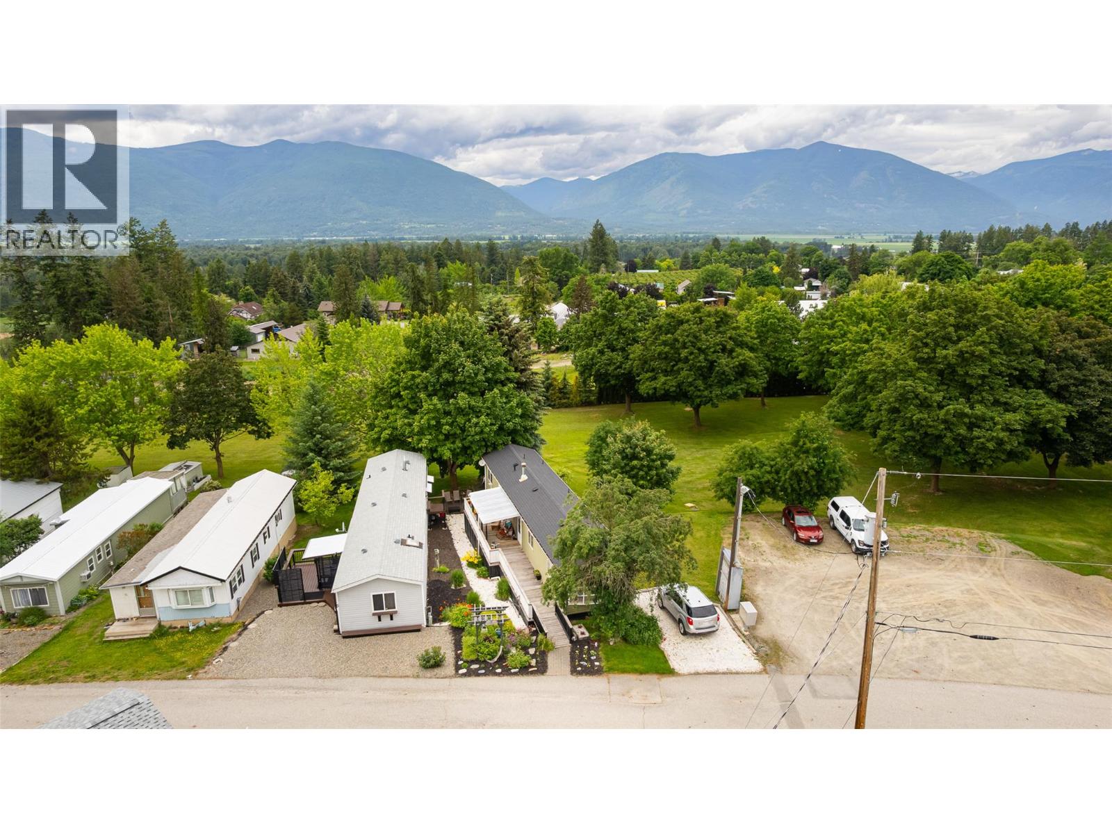 #4 1421 Erickson Street - 25