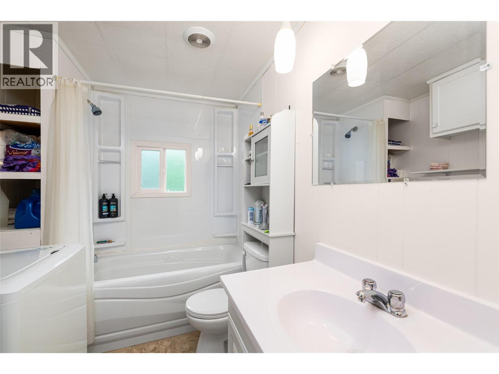 #4 1421 Erickson Street - 37