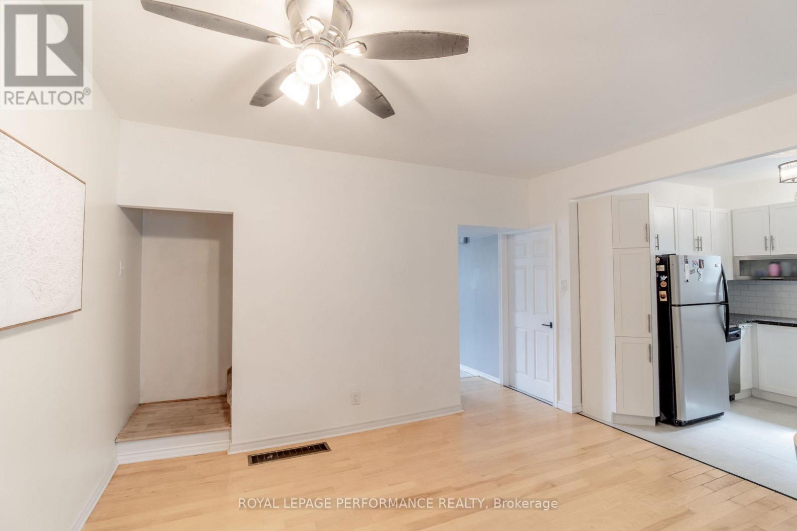 141 CHEVRIER AVENUE - 12