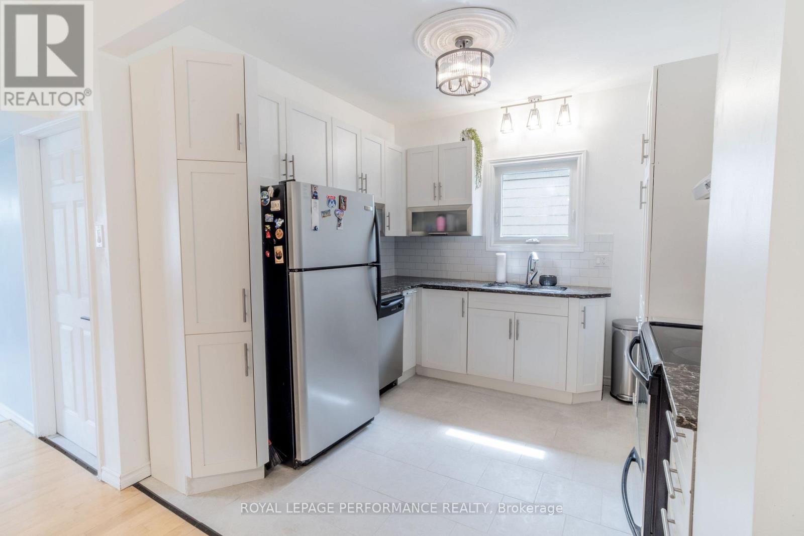 141 CHEVRIER AVENUE - 20