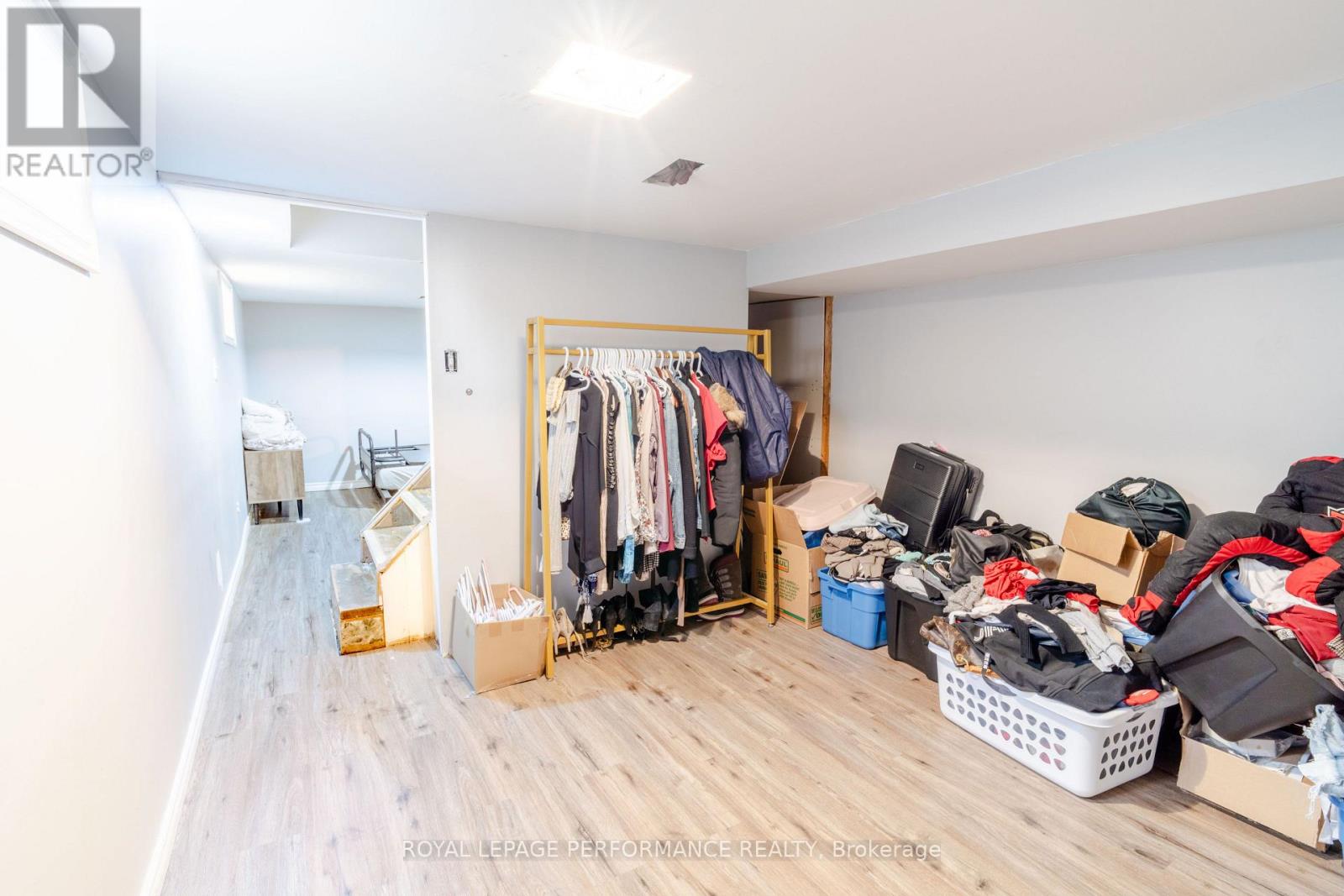 141 CHEVRIER AVENUE - 32