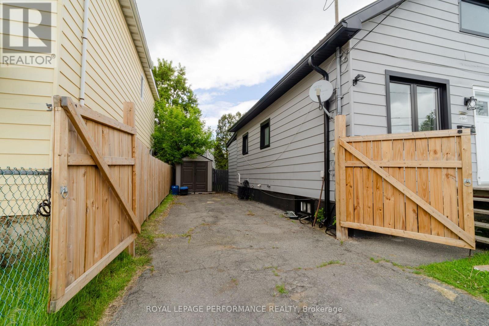141 CHEVRIER AVENUE - 4