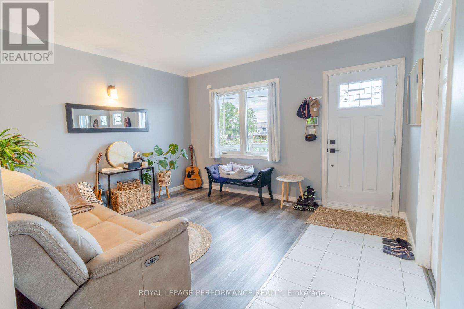 141 CHEVRIER AVENUE - 6