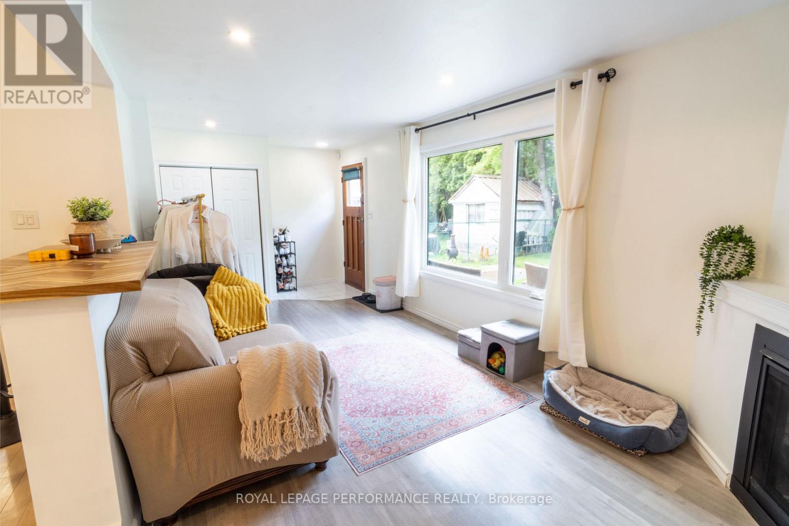 141 CHEVRIER AVENUE - 8