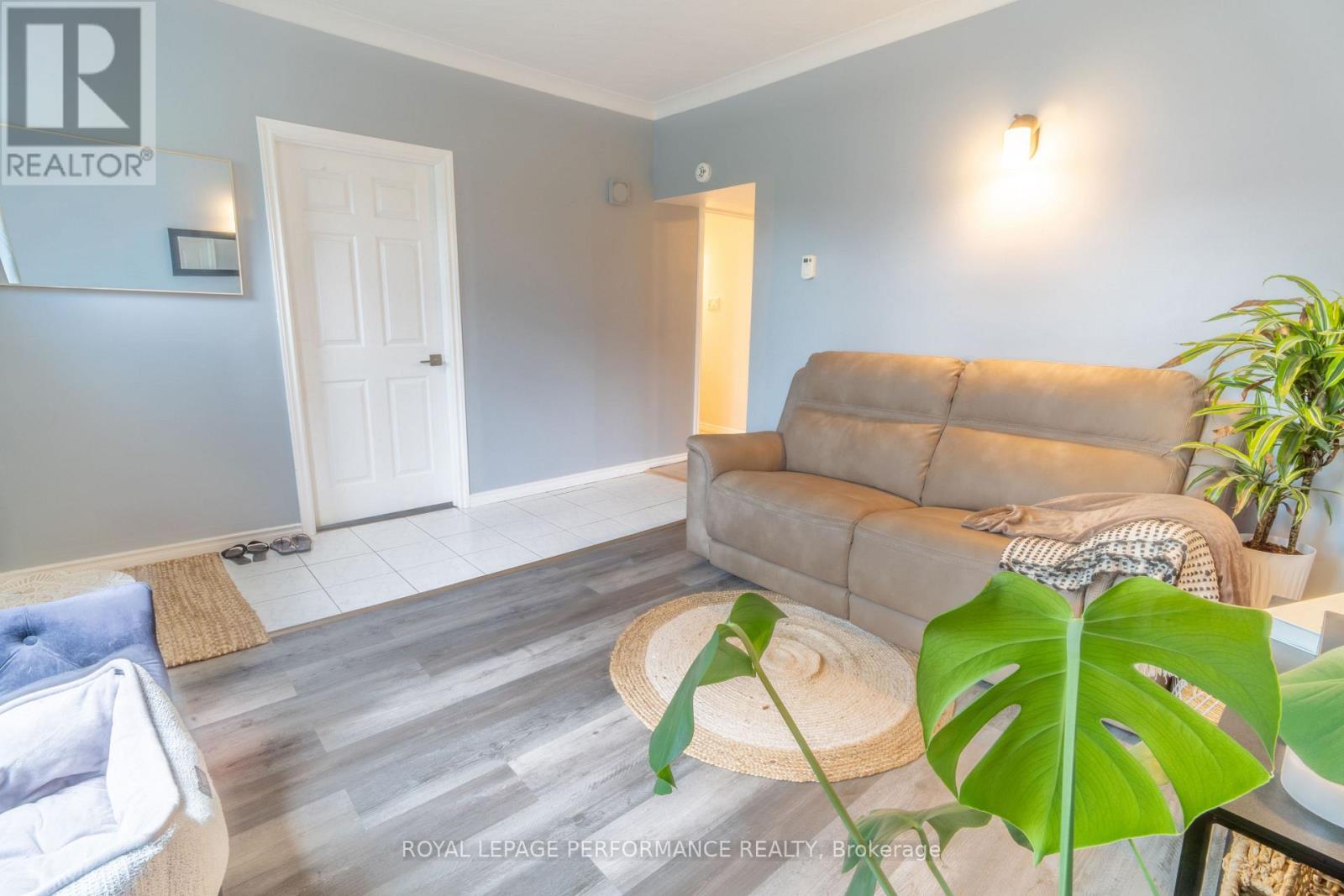 141 CHEVRIER AVENUE - 9
