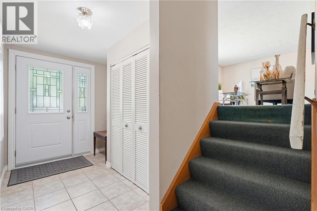 4 BRADLEY Place - 4