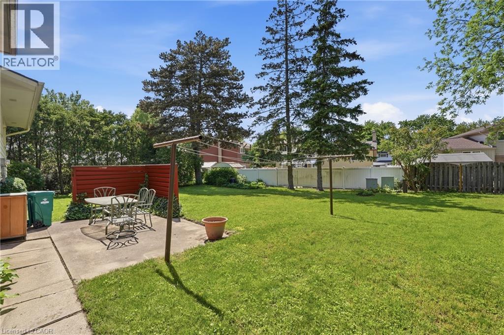 4 BRADLEY Place - 28