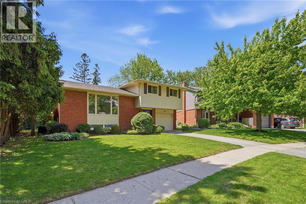 4 BRADLEY Place - 33