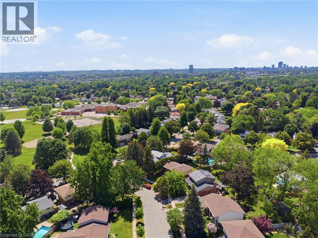 4 BRADLEY Place - 40